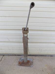Bull Dog Tongue Jack