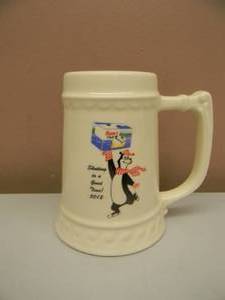 lot 39 image: VINTAGE 2012 HAMMS CLUB SKATING TO A GOOD TIME STEIN - RARE COOL PIECE - SEE PICTURES