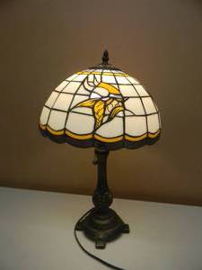 lot 47 image: Minnesota Vikings 21 STAINED GLASS TIFFANY STYLE LAMP - NEW IN BOX - SKOL - SEE PICTURES