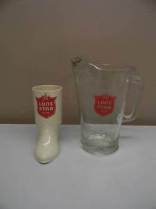 lot 58 image: VINTAGE LONE STAR BEER GLASS PITCHER & LONE STAR PLASTIC BOOT STEIN - VERY COOL SET - NICE - SEE PICTURES