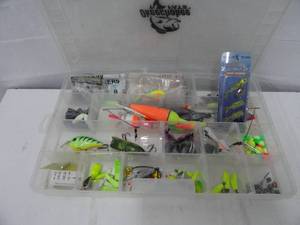 Plastic Box, Fishing Lures, Pluges, Leaded Jigs, Sinkers, Bobbers