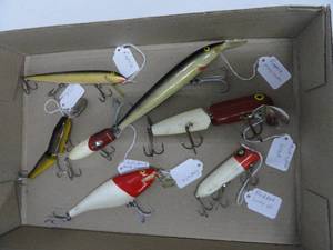 Lot of Vintage Fishing Lures 7 Count