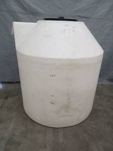 lot 4 image: 300 GAL - 35 SQUATTIE - WINE BARREL WITH SCREW ON DOUBLE LID