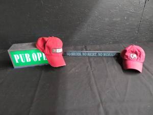 lot 81 image: PUB OPENCLOSED LIGHT UP SIGN- CUTE WOODEN SIGN- 2 HATS