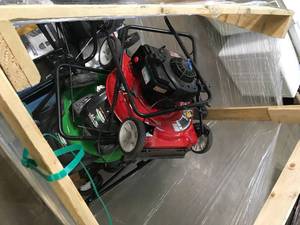 Lot of Assorted Push Lawn Mowers For Parts Customer Returns See All Pictures