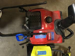 Lot of assorted Lawn cMowers  Different Models and Conditions For Parts See pictures