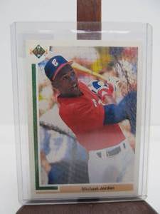 lot 43 image: Michael Jordan 1991 Upper Deck Baseball #SP1