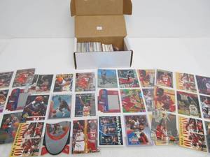 lot 60 image: Large Lot of Assorted Hakeem Olajuwon Cards