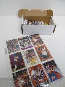 lot 68 image: Large Lot of Assorted Tim Hardaway Cards