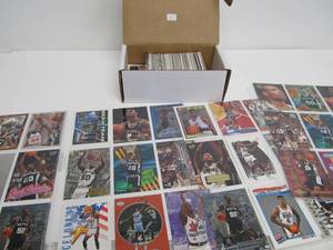 lot 80 image: Large Lot of Assorted David Robinson Cards