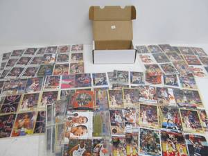 lot 86 image: Large Lot of Assorted Anfernee Hardaway Cards