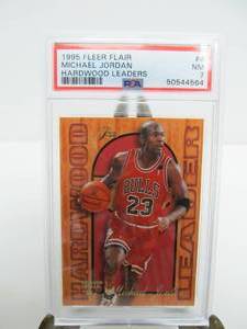 lot 126 image: 1995 Michael Jordan Flair Hardwood Leaders #4