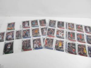 lot 141 image: 2019-20 Hoops Basketball Cards