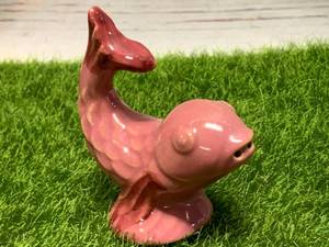 lot 4 image: Vintage Rosemeade Pottery Fish Shaker