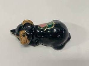 lot 12 image: Vintage Rosemeade Pottery Bear