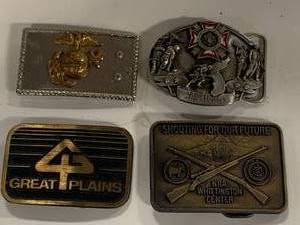 lot 26 image: Lot of 4 Vintage Belt Buckles