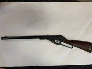 lot 40 image: Vintage Daisymodel 36 BB Gun