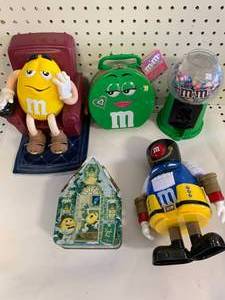 lot 48 image: Lot of M&M Collectables