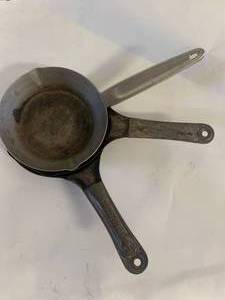 lot 92 image: Vintage Lot of Pans