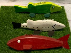 lot 97 image: Lot of 3 Custom Made Fishing Lures