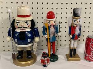 lot 101 image: Lot of 4 Nutcrackers