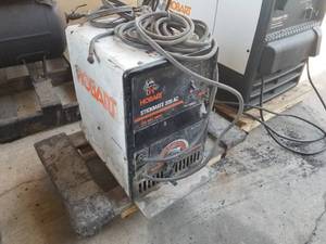 lot 516 image: Hobart Stickmate Welder