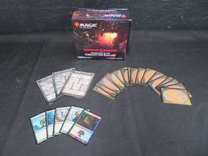 lot 61 image: SMALLER LOT OF MAGIC THE GATHERING CARDS AND BOX (EMPTY BOX)