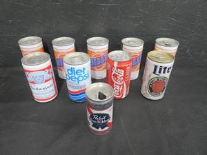 lot 82 image: VINTAGEANTIQUE OLD COLLECTABLE CANS