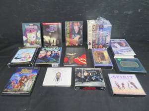 lot 92 image: LARGE MISC CD, DVD, AND VHS MOVIE LOT