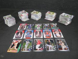 lot 96 image: HUGE LOT OF MIXED COLLECTABLE SPORTS CARDS