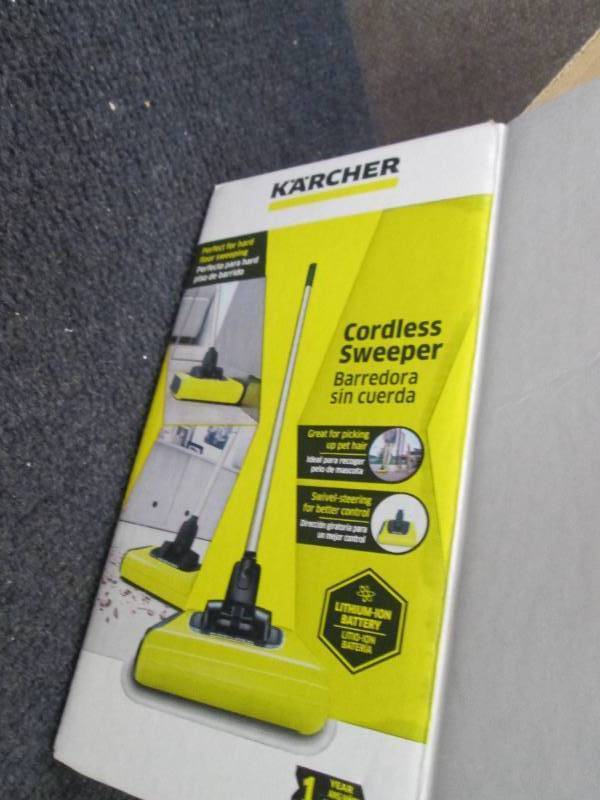 lot 63 image: Karcher KB5 Cordless Sweeper open b...