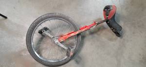 lot 11 image: Velo Unicycle Needs Intertube Se...