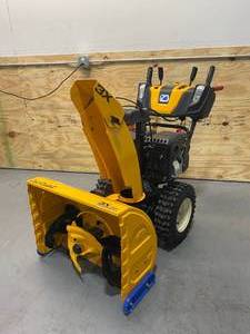 lot 6 image: CUB CADET 3X 26 in. 357 cc Three-Stage Gas Snow Blower with Electric Start and Steel Chute, Power Steering and Heated Grips