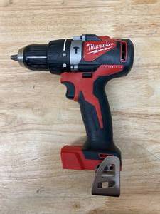lot 26 image: MILWAUKEE M18 18-Volt Lithium-Ion Brushless Cordless 12 in. Compact Hammer Drill.  Tool Only