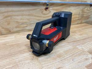 lot 29 image: MILWAUKEE M18 18-Volt 14 HP Lithium-Ion Cordless Transfer Pump (Tool Only)