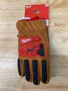 lot 33 image: MILWAUKEE Large Level 3 Cut Resistant Goatskin Leather Impact Gloves