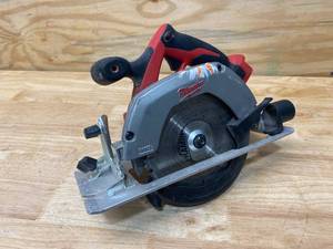 lot 46 image: MIWAUKEE M18 18-Volt Lithium-Ion Cordless 6-12 in. Circular Saw (Tool-Only)