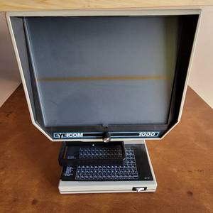 lot 05 image: Vintage Eye Com 1000 Portable Microfiche Reader