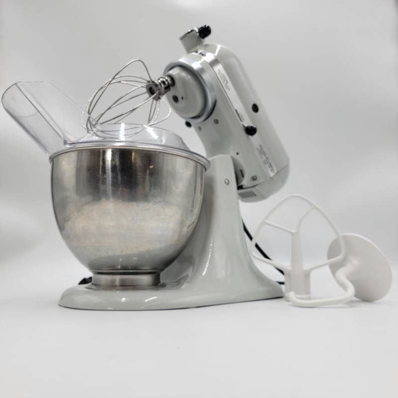 KitchenAid K45SSWH Classic 250-Watt 4-1/2-Quart Stand Mixer (White) 