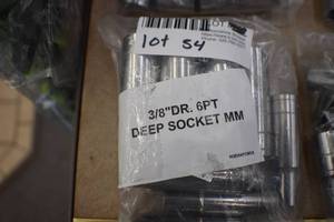 Husky Sockets