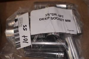 Husky Sockets