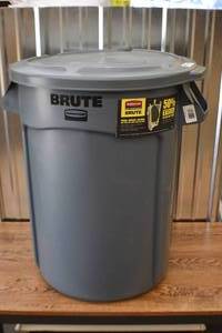 Garbage can