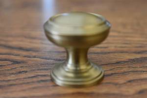 Cabinet knobs
