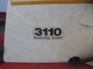 lot 4 image: Simplicity Lawn Mower 3110