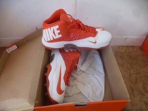 lot 29 image: Nike Football Spikes Size 18