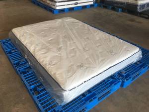 lot 1 image: Brand New Northwest Bedding Parker Plush Queen Mattress