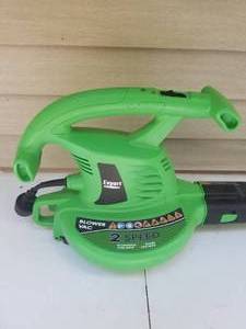 lot 111 image: Expert Gardener Yard Blower Vac 21254EG