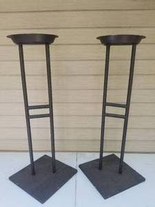 lot 91 image: Pair of Contemporary Black Plant Stands