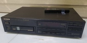 lot 72 image: Pioneer Multi-Play Compact Disc Player PD-M501