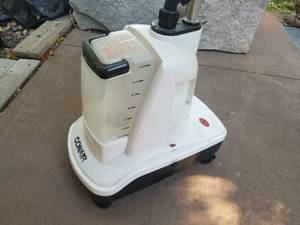 lot 49 image: Conair Professional Fabric Steamer GS11SB